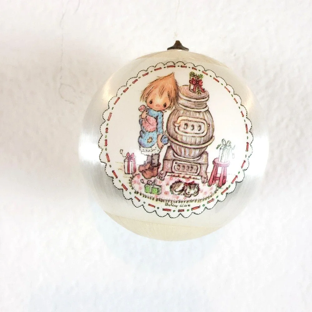 Vttg Precious Moments 1976 Silk Wrapped Hallmark Vintage Christmas Ornament XMAS